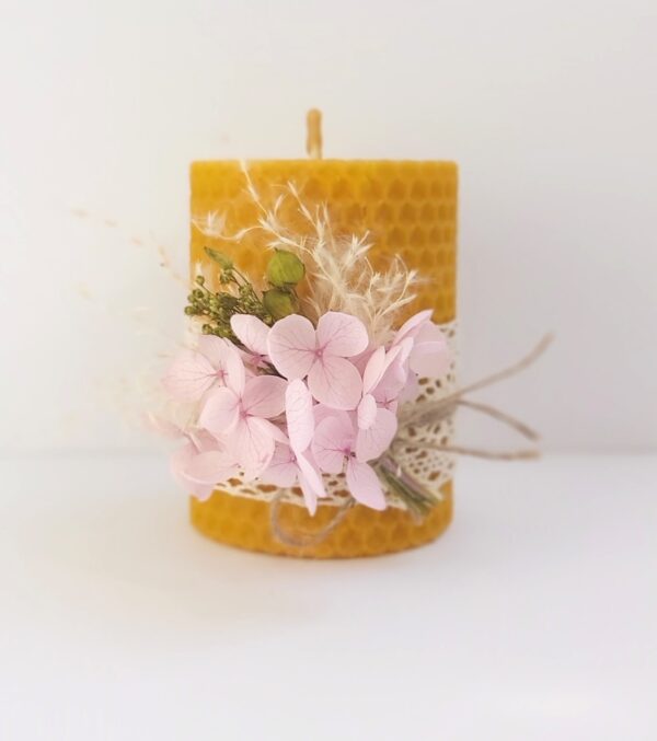 Lumânare din ceară naturală cu decor floral de primăvară - imagine 2